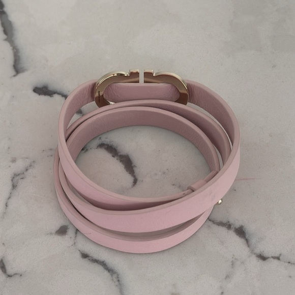 Salvatore Ferragamo Light Pink Leather Bracelet with Silver Hardware - Picture 3 of 6